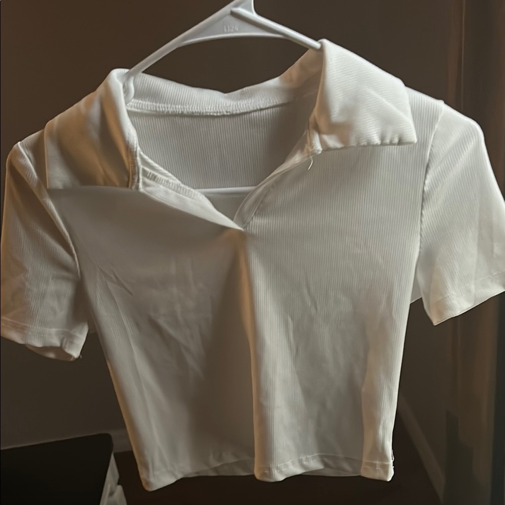 SHEIN White Cropped Button Down Shirt with Notched Collar